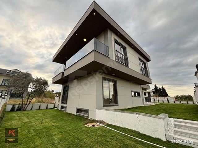 Kaytazdere, Altınova içerisinde satılık Villa