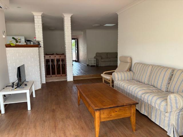 Room for rent in Kardinya, Western Australia