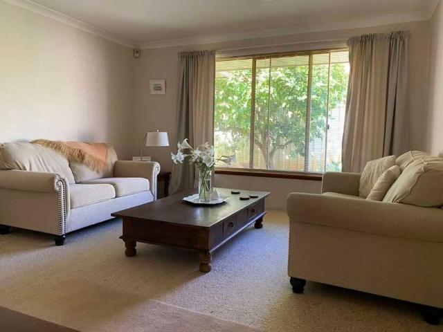 Room for rent in Kardinya, Western Australia