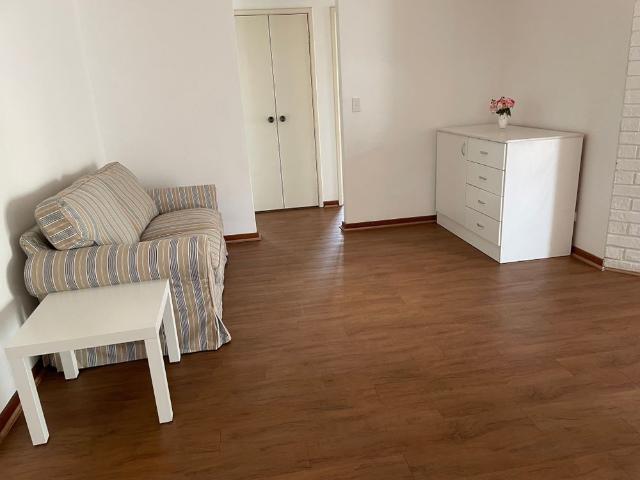 Room for rent in Kardinya, Western Australia