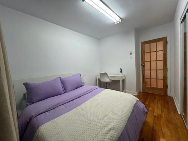 Apartment for rent in Montreal-ouest, Quebec