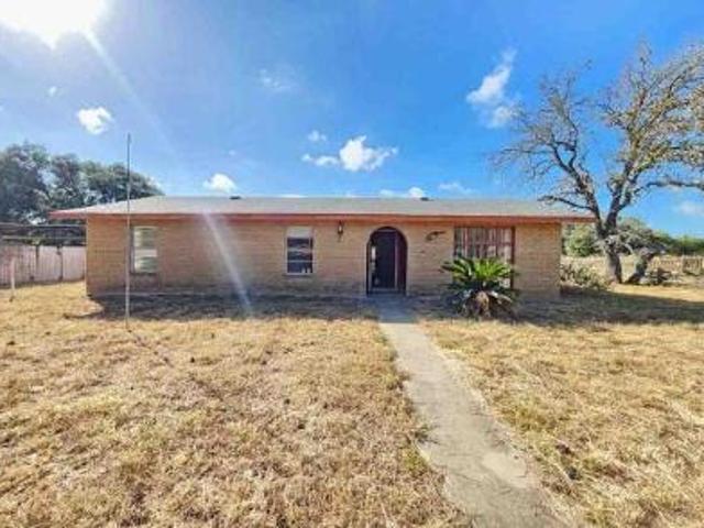 House for sale in Poteet, Texas