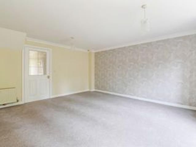 Townhouse for rent in Tapton, Chesterfield