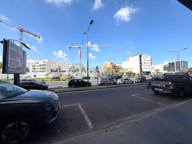 Local commercial vente à Anfa, Gharb-Chrarda-Beni Hssen