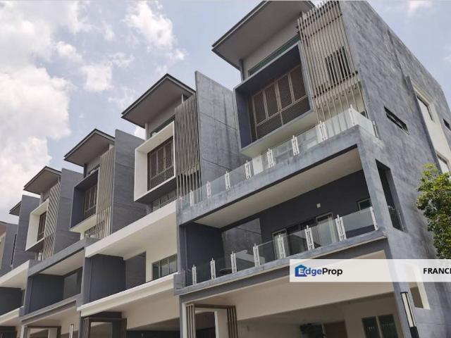 House for sale in Petaling, Subang Jaya