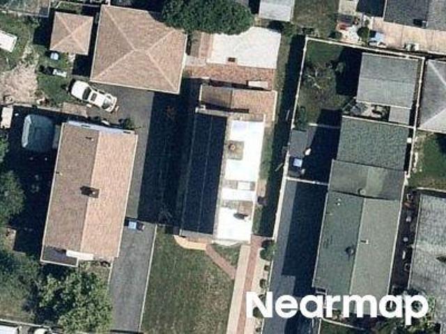 House for sale in Avenel, New Jersey