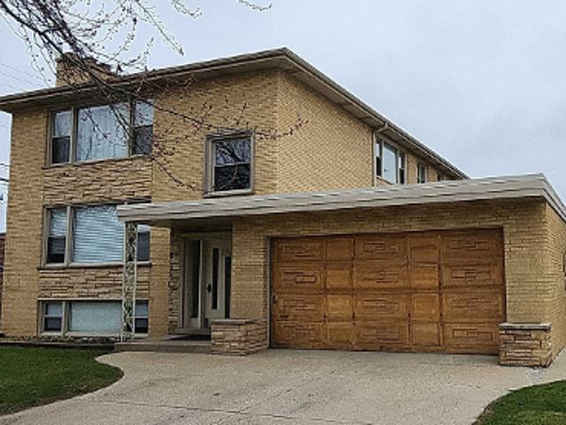 House for sale in Skokie, Illinois