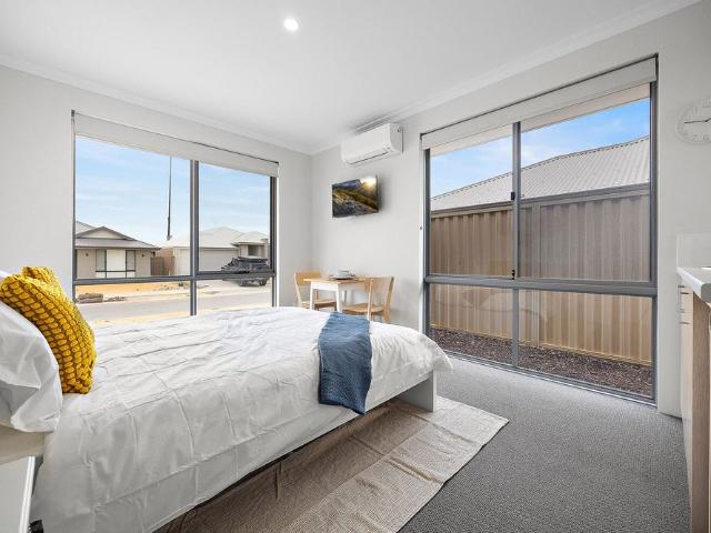 Room for rent in Karnup, Western Australia