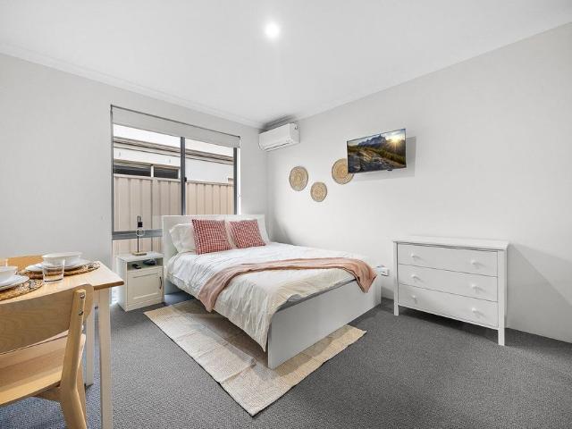 Room for rent in Karnup, Western Australia