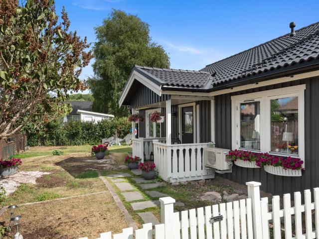 Villa till salu i Hallstavik, Stockholm