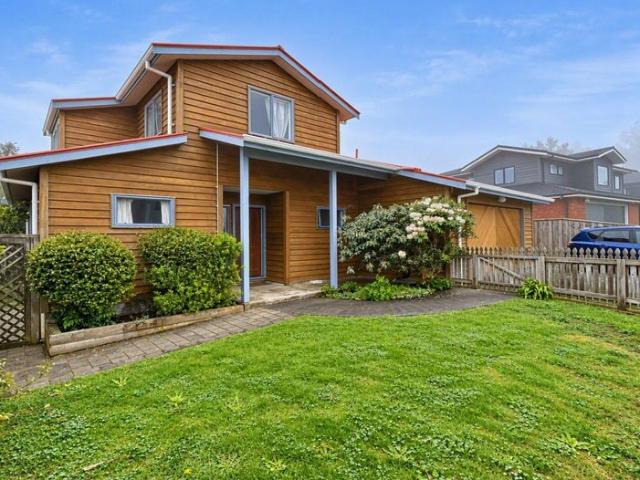 House for rent in Karori West, Wellington