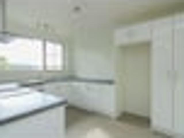 Townhouse for rent in Karori