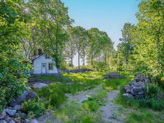 Tomt till salu i Ronneby, Blekinge