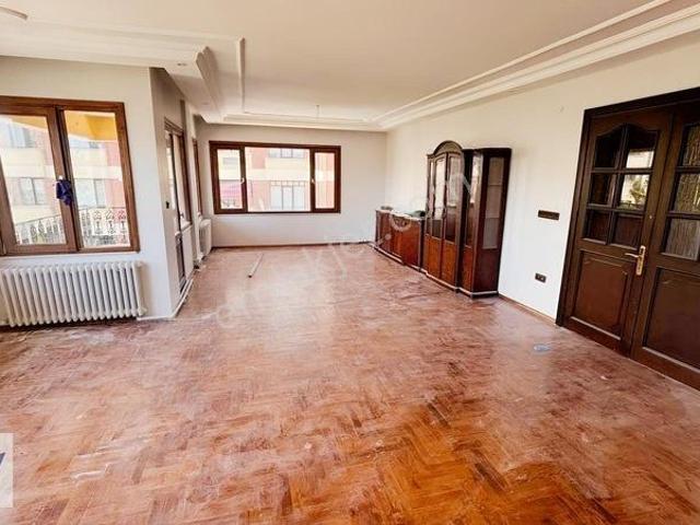 Yalı Mahallesi, Maltepe içerisinde kiralık mülk