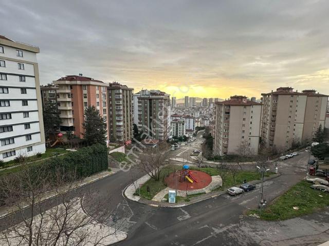 Hürriyet Mahallesi, Kartal içerisinde satılık mülk