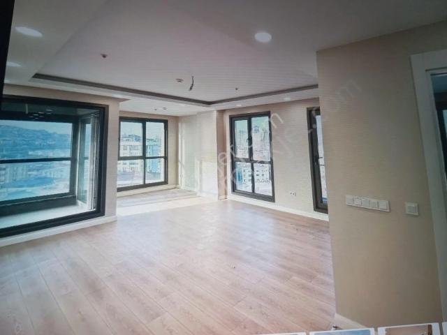 Pendik, İstanbul içerisinde satılık mülk