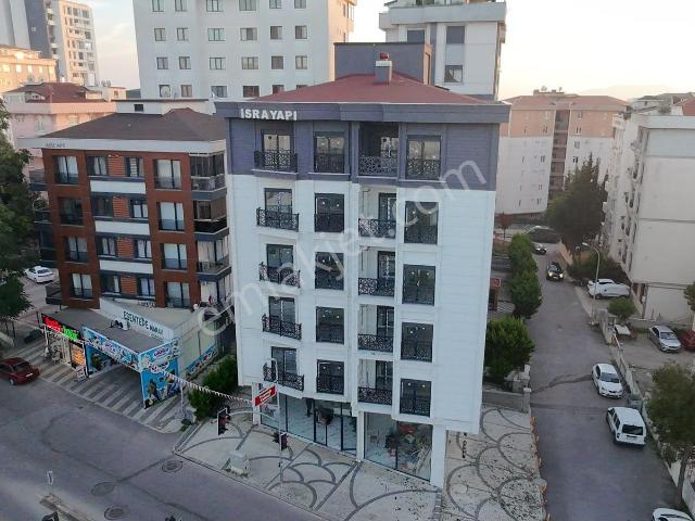 Petrol İş Mahallesi, Kartal içerisinde satılık Bina