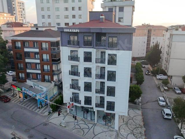 Petrol İş Mahallesi, Kartal içerisinde satılık Bina