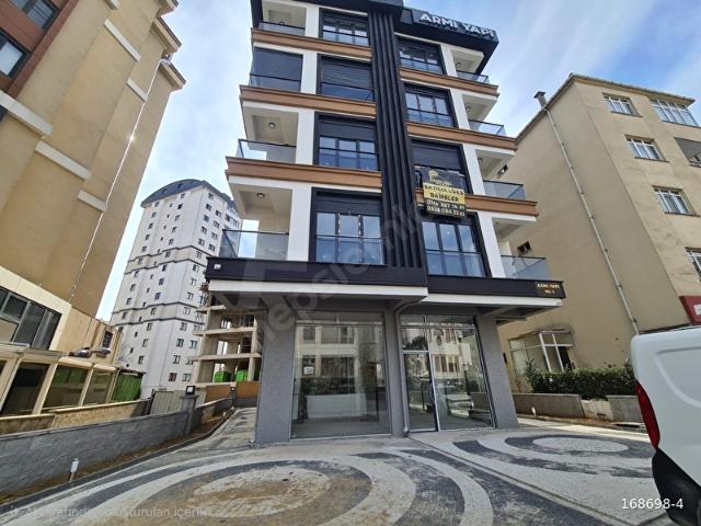 Kartal, İstanbul içerisinde satılık Dükkan