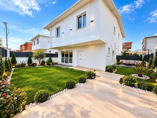 Yeniçiftlik Mahallesi, Marmaraereğlisi içerisinde satılık Villa