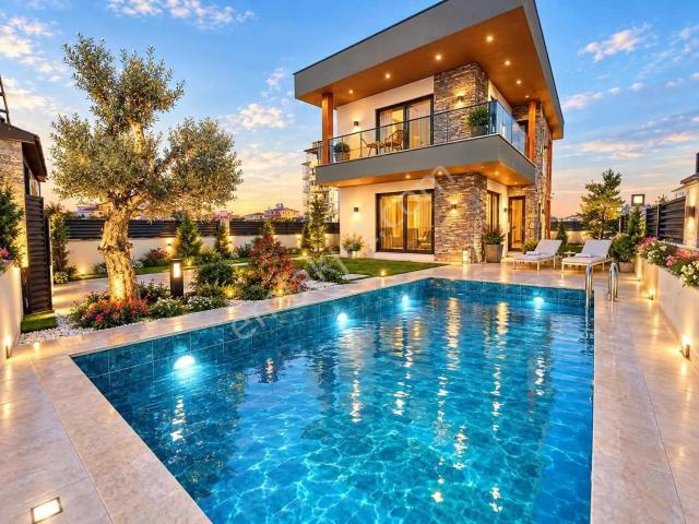 Yeniçiftlik Mahallesi, Marmaraereğlisi içerisinde satılık Villa