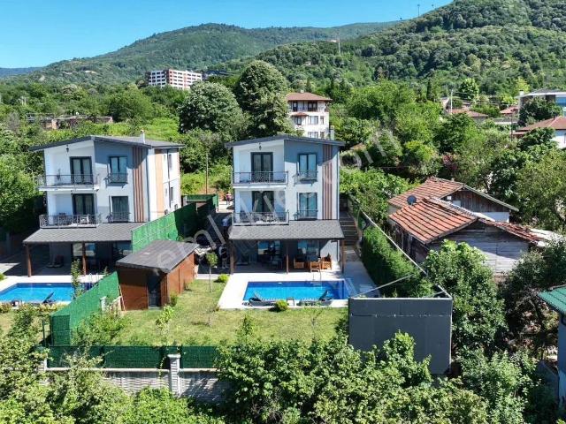 Kartepe, Kocaeli içerisinde satılık Villa