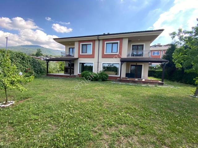 Kartepe, Kocaeli içerisinde kiralık Villa