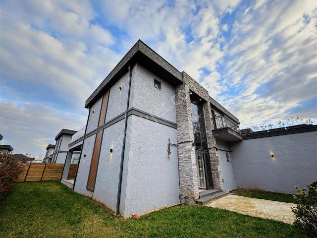 Kartepe, Kocaeli içerisinde satılık Villa
