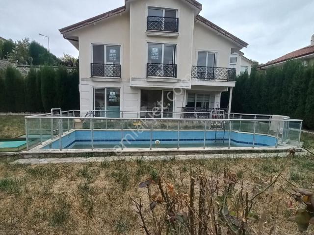 Kartepe, Kocaeli içerisinde satılık Villa