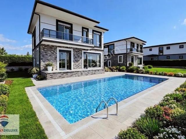 Kartepe, Kocaeli içerisinde satılık Villa
