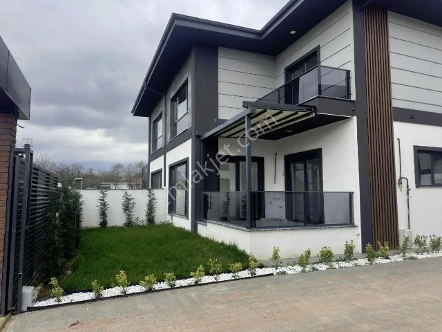 Sarımeşe Mahallesi, Kartepe içerisinde satılık Villa
