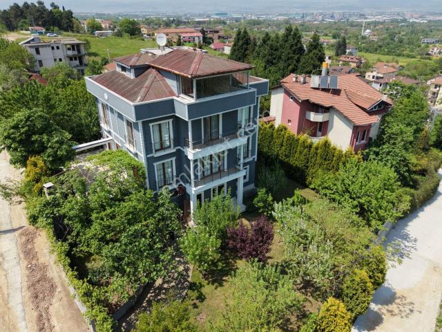 Kartepe, Kocaeli içerisinde satılık Villa