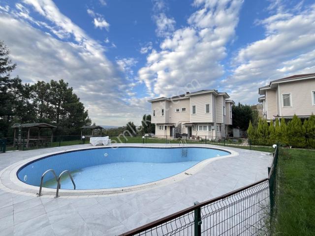 Kartepe, Kocaeli içerisinde satılık Villa