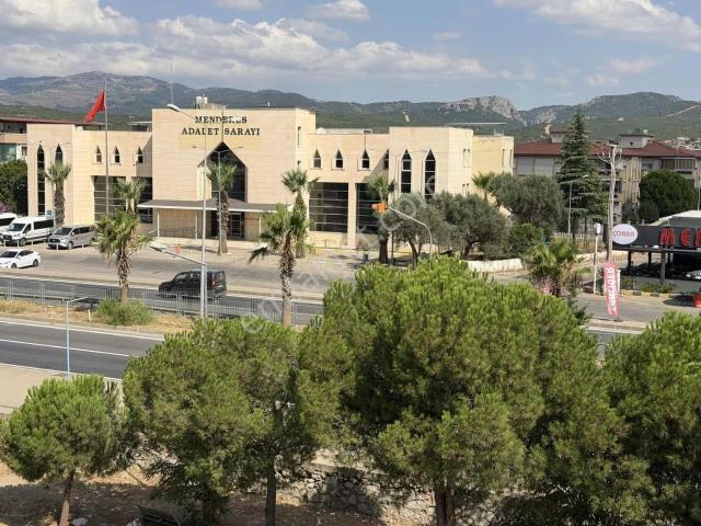 Menderes, İzmir içerisinde kiralık mülk