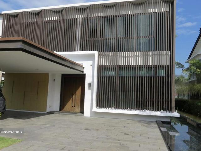Detached House for sale