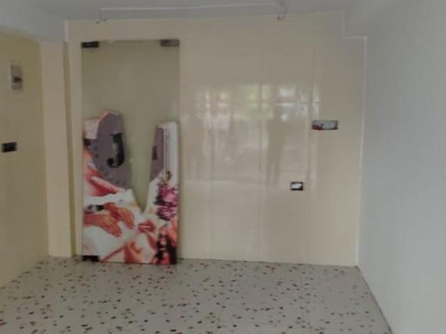Commercial for sale in Calcutta, West Bengal