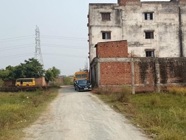 Land for sale in Varanasi, Arunachal Pradesh