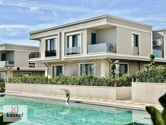 Selimpaşa Mahallesi, Silivri içerisinde satılık Villa