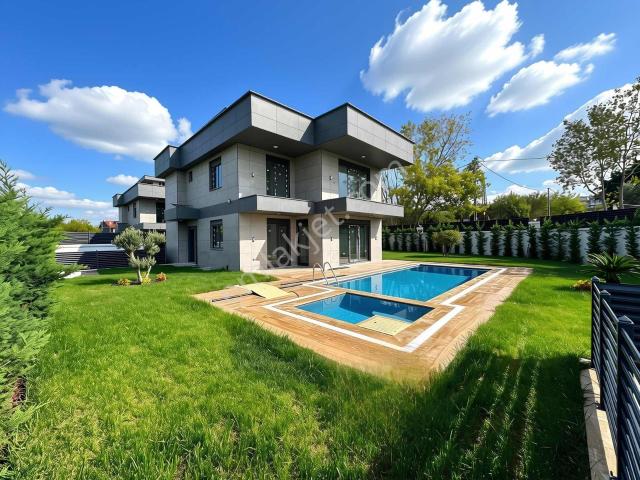 Ortaköy Mahallesi, Silivri içerisinde satılık Villa