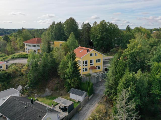 Villa till salu i Tullinge, Stockholm