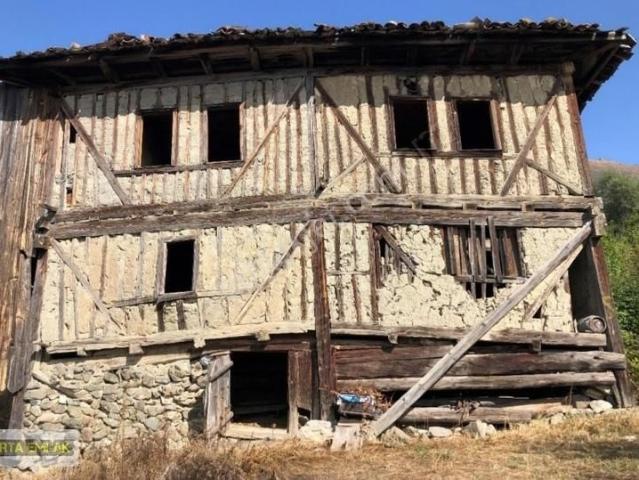 Araç içerisinde satılık Villa