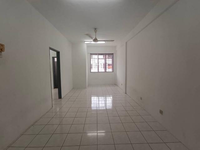 Apartment for sale in Kajang, Langat
