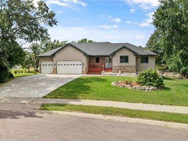House for sale in Becker, Minnesota