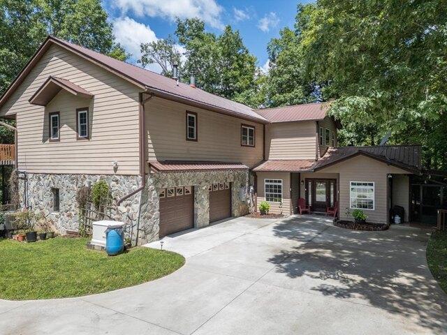 House for sale in Murphy