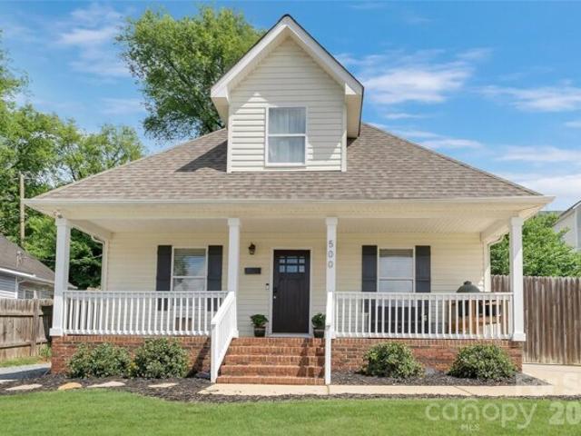 House for sale in Mecklenburg, North Carolina