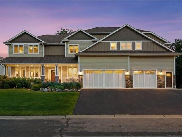 House for sale in Lakeville