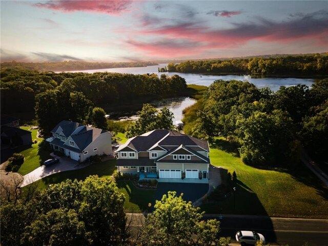 House for sale in Lakeville, Minnesota