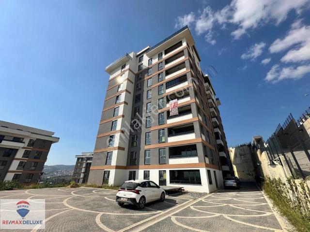 İzmit, Kocaeli içerisinde satılık mülk