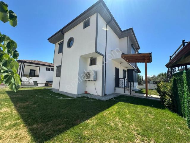 Edremit, Balikesir içerisinde satılık Villa