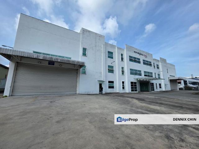 Warehouse for rent in Sendayan Village, Negeri Sembilan